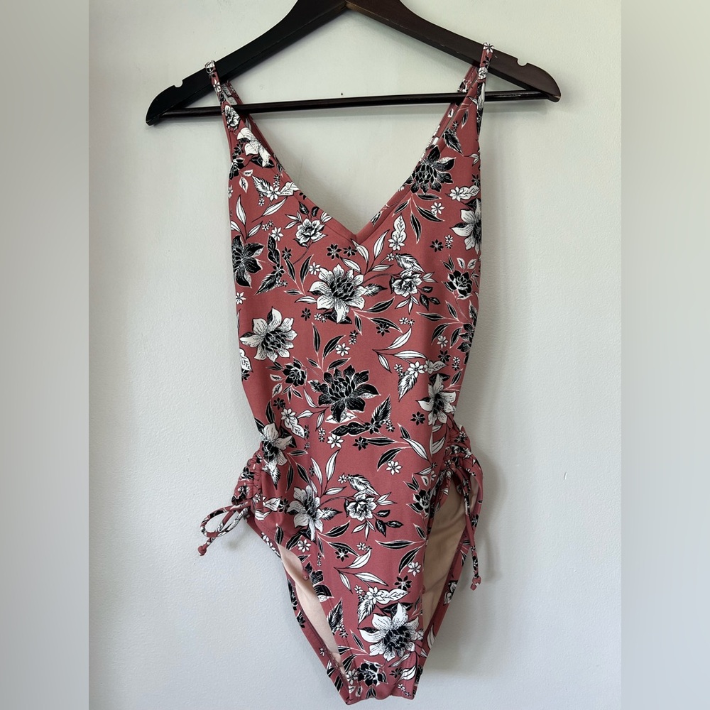 Kona Sol One Piece Swimsuit V Neck Dusty Pink Floral Size Medium Beach Summer